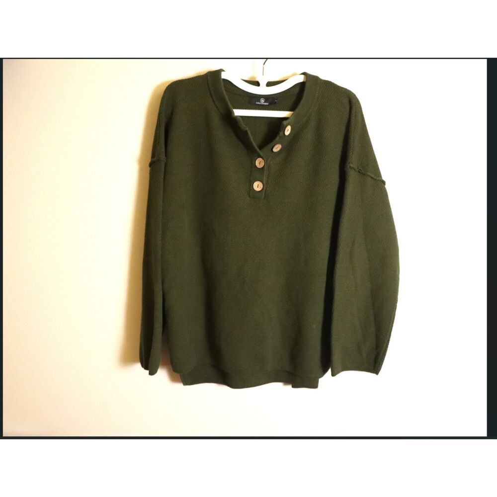 Lillusory Dark Green Waffle Knit Button Sweater High Low Hem Size L Soft Stretch